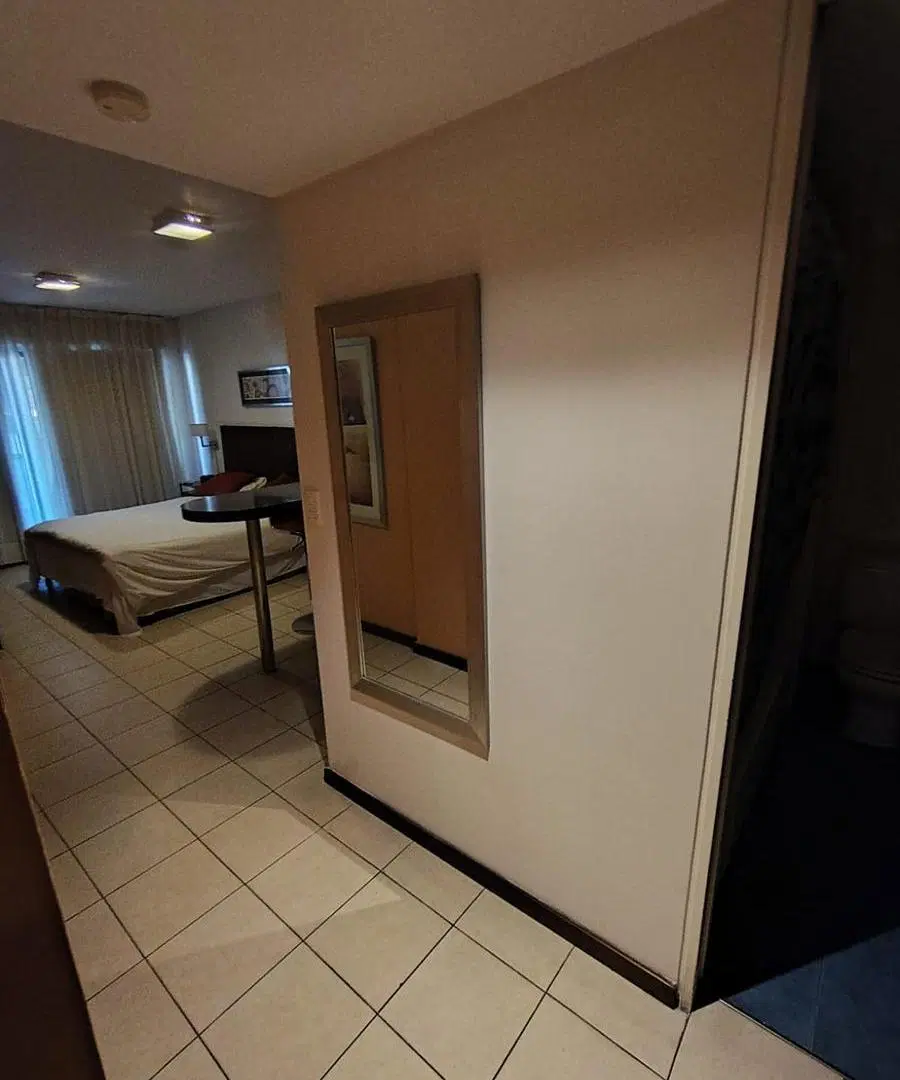Venta - Departamento Monoambiente barrio Lourdes, Rosario 3
