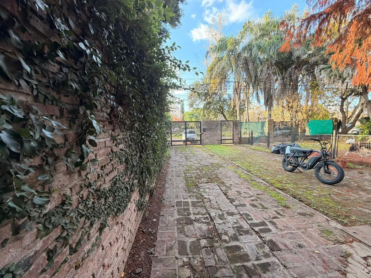 Venta - Casa de 4 dormitorios en Fisherton, Rosario 8