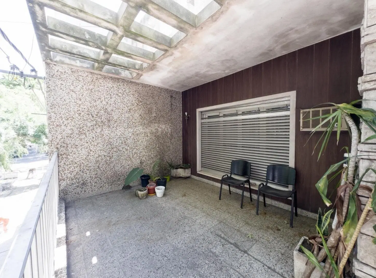 VENTA - Casa al frente de 4 dormitorios, cochera, patio seco y parrillero - Barrio Ludueña, Rosario. 4