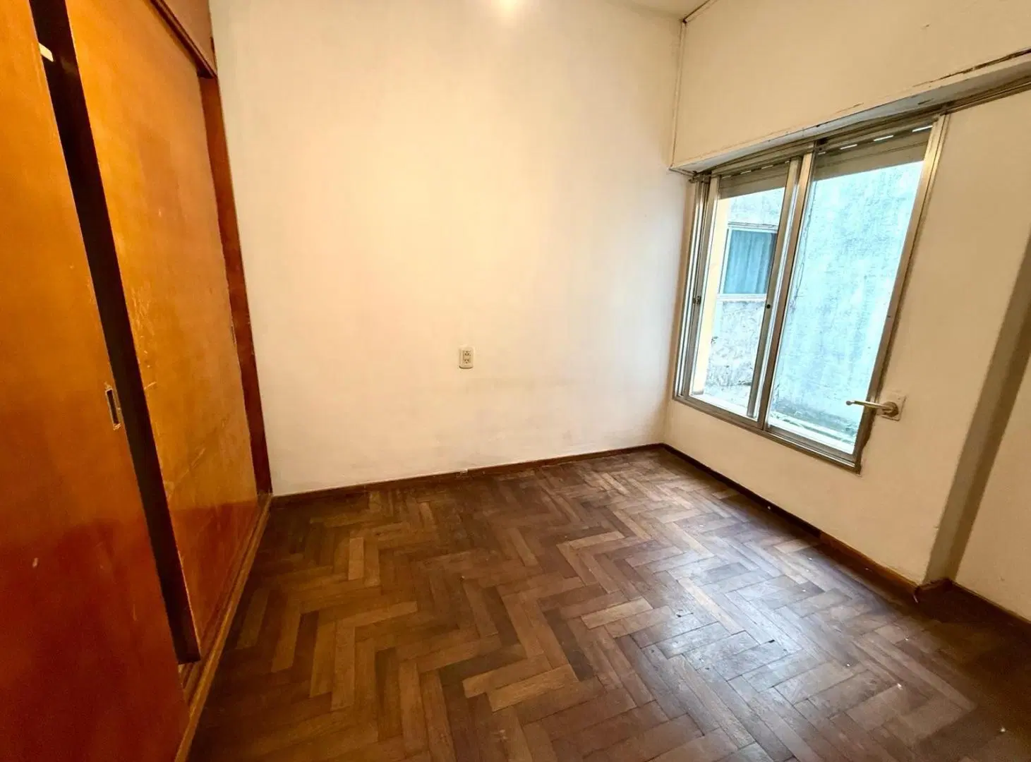 VENTA Departamento 1 dormitorio P.A frente con balcón Pichincha, Rosario 3