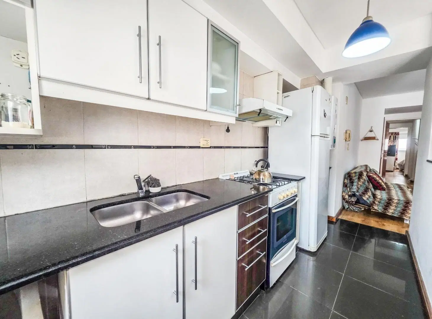 VENTA - Departamento de 2 dormitorios al frente, Centro - Rosario 4