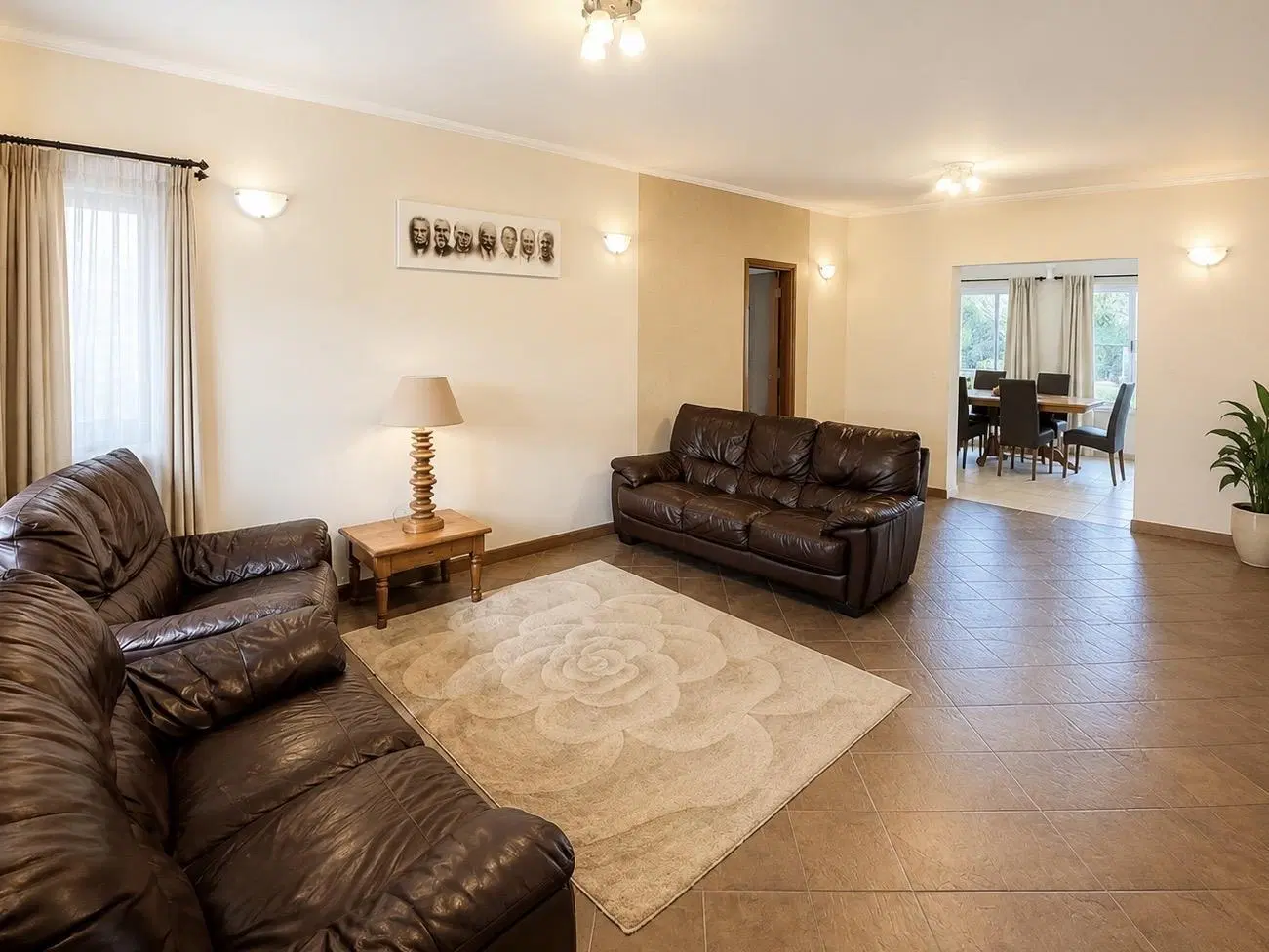 Venta - Casa de 5 dormitorios en San Eduardo 4