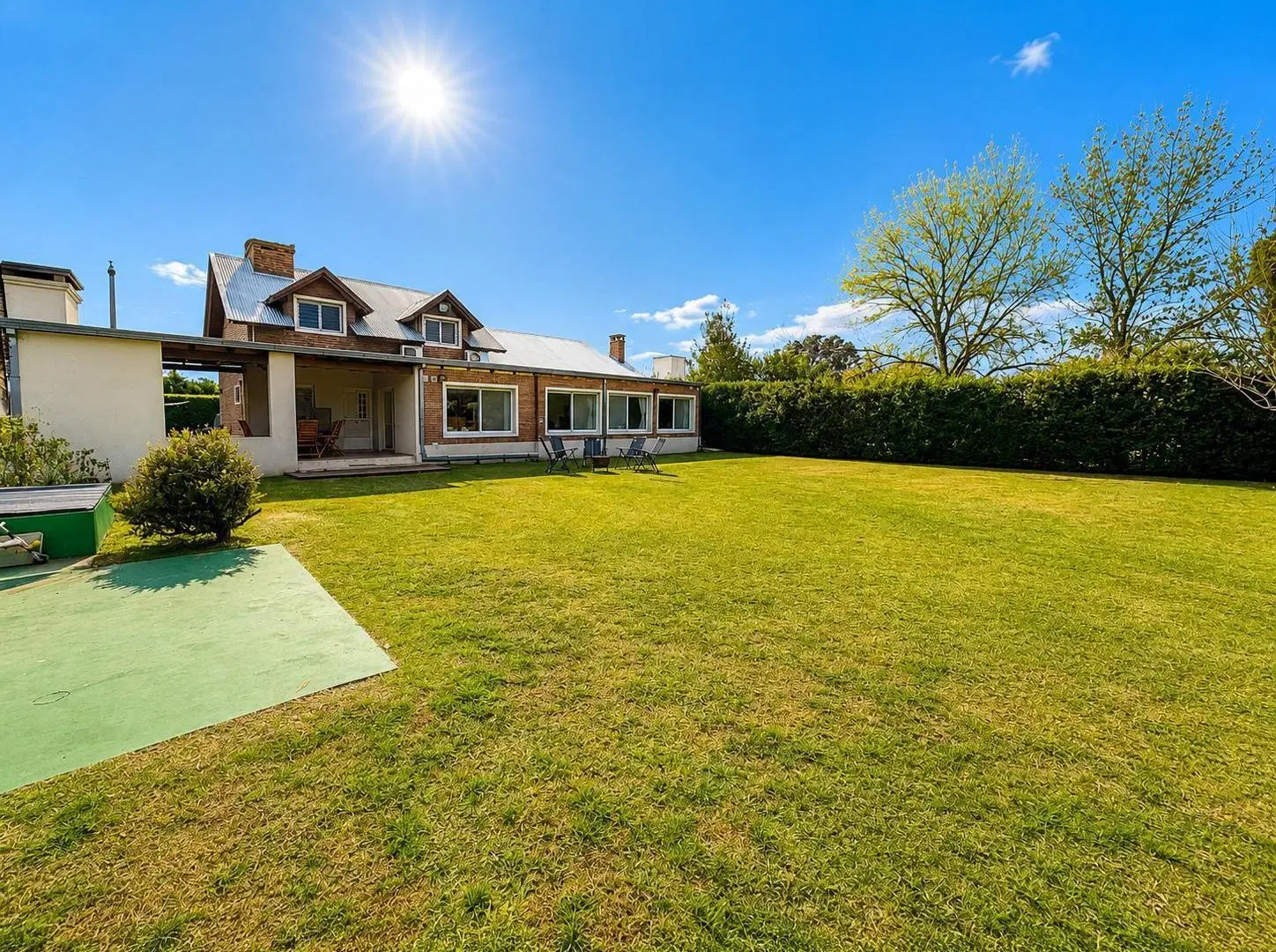 Venta - Casa de 5 dormitorios en San Eduardo 1