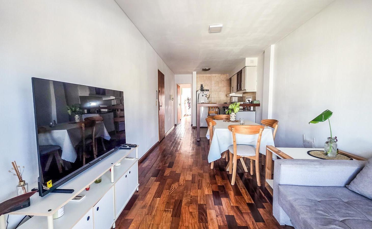Foto de VENTA - Departamento de 1 dormitorio con doble balcón, Centro - Rosario, imagen 1