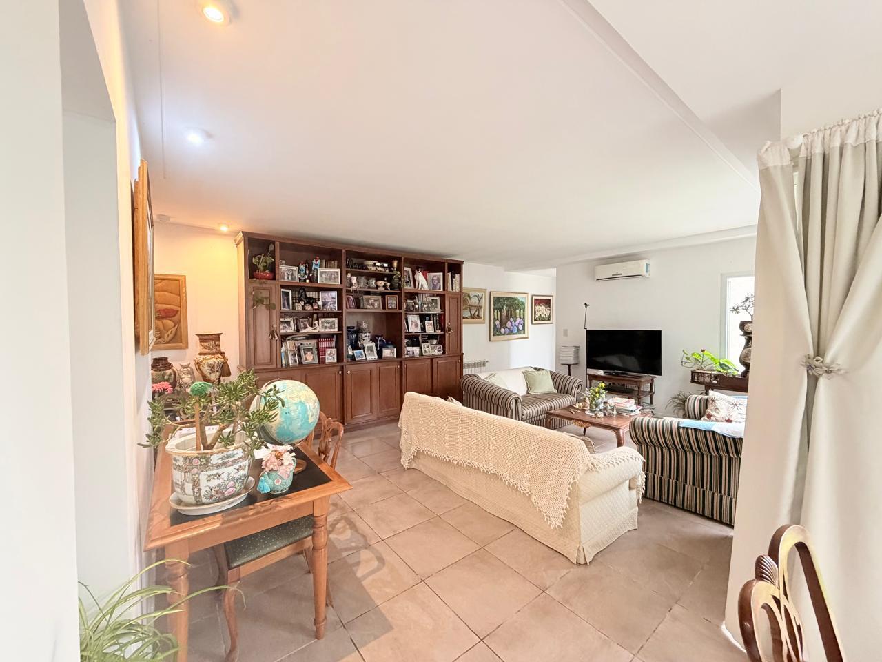 Foto de Venta - Casa de 3 dormitorios en San Sebastian, Funes, imagen 4