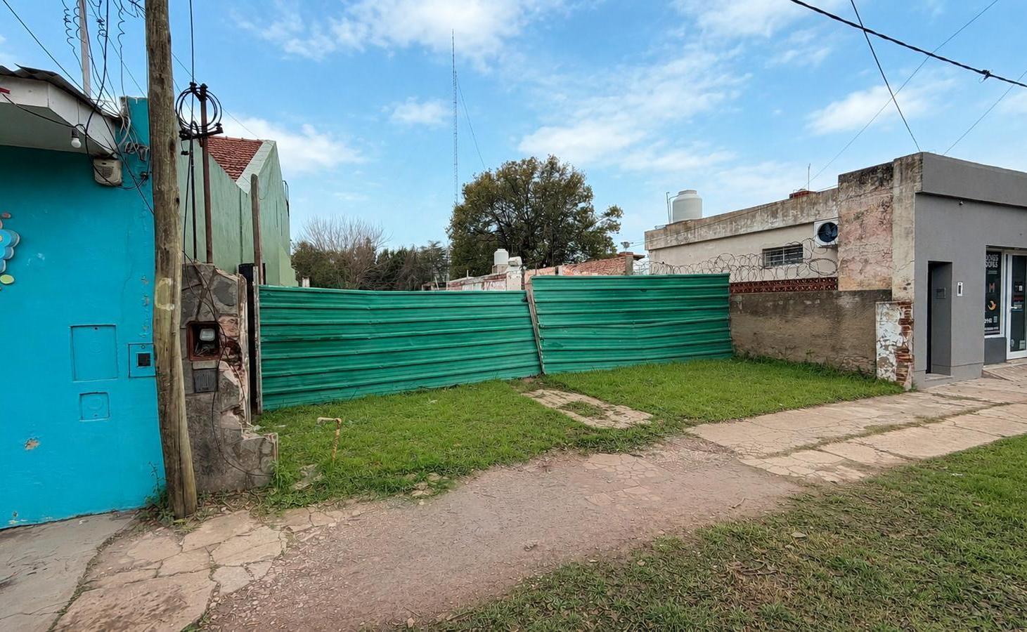 Foto de VENTA - Terreno 411 m² en Funes Centro – Ideal Desarrollo Inmobiliario, imagen 1