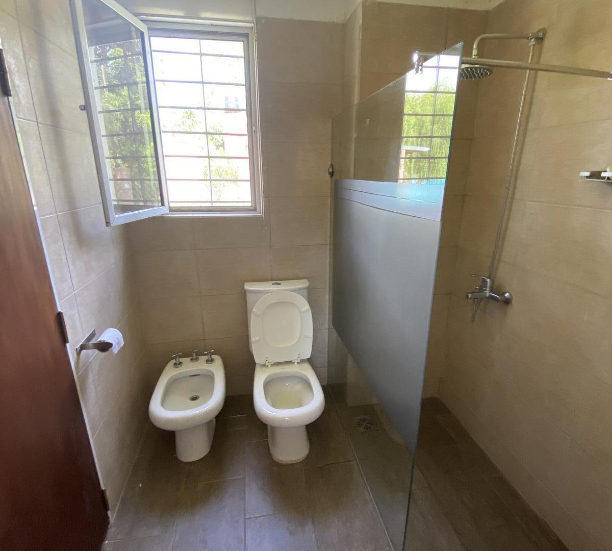 Foto de Venta - Casa en Funes Zona 7, imagen 4