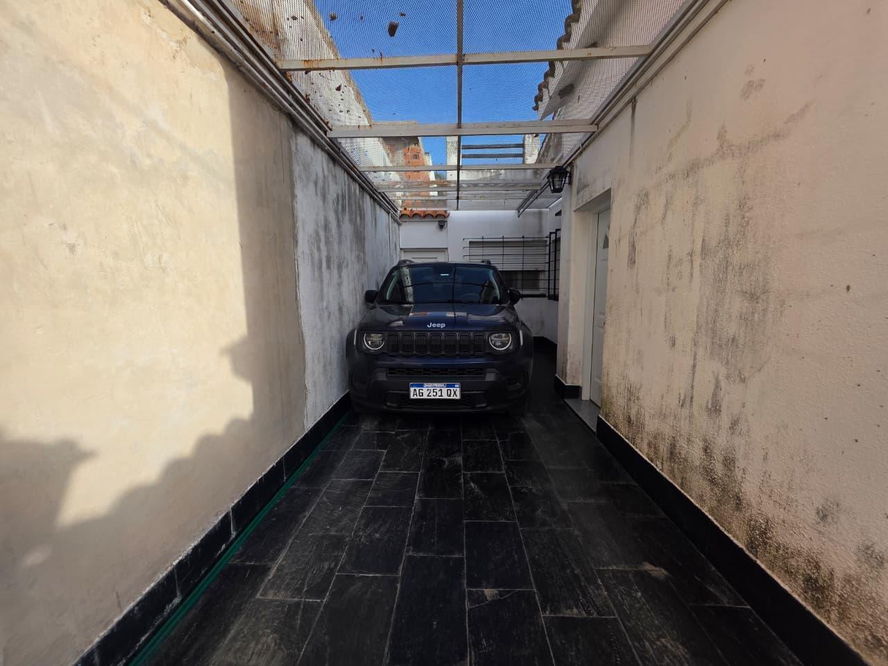 Foto de Venta - Casa de 3 dormitorios con Patio y Cochera en Arroyito - Rosario, imagen 3