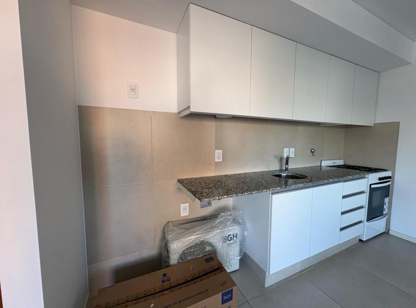Foto de ALQUILER - Departamento de 1 dormitorio en Luis Agote, Rosario, imagen 3