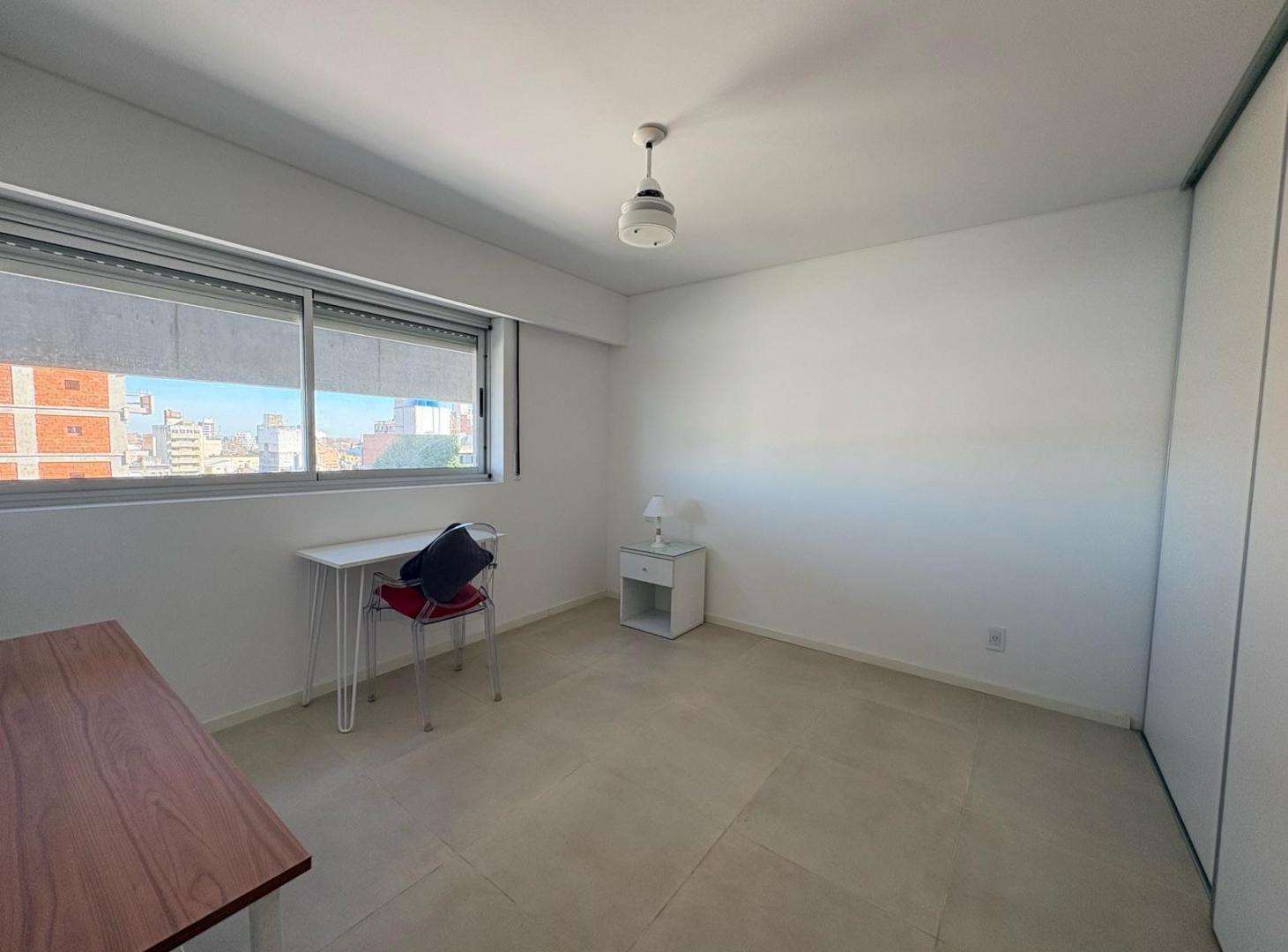 Foto de ALQUILER - Departamento de 1 dormitorio en Luis Agote, Rosario, imagen 2