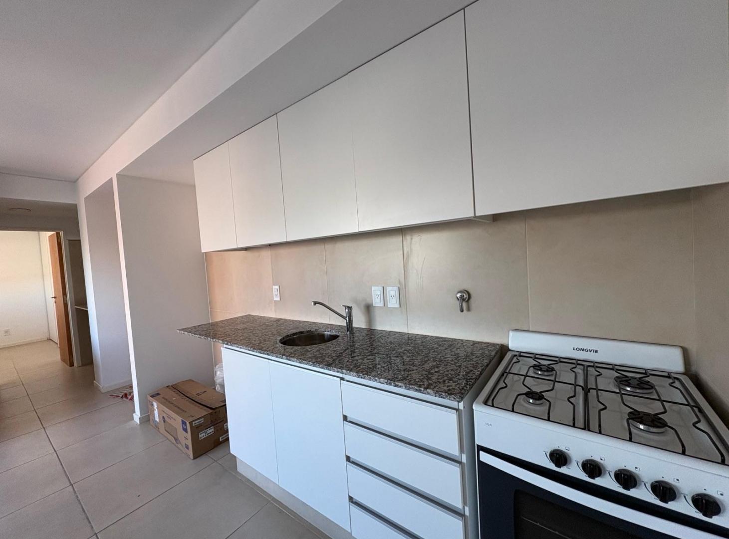 Foto de ALQUILER - Departamento de 1 dormitorio en Luis Agote, Rosario, imagen 5