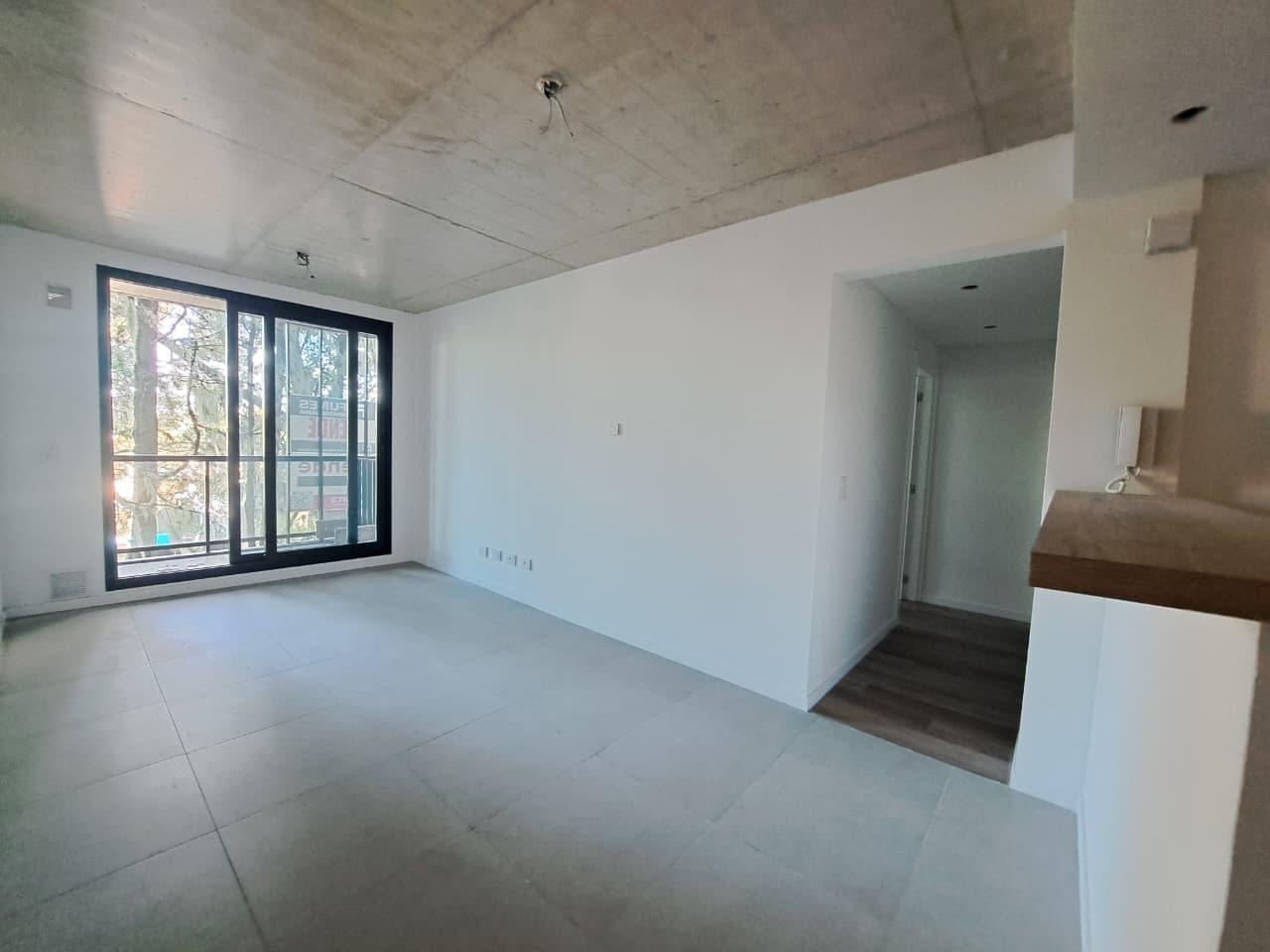 Venta-Departamento un dormitorio con balcón y cochera. Fisherton, Rosario
