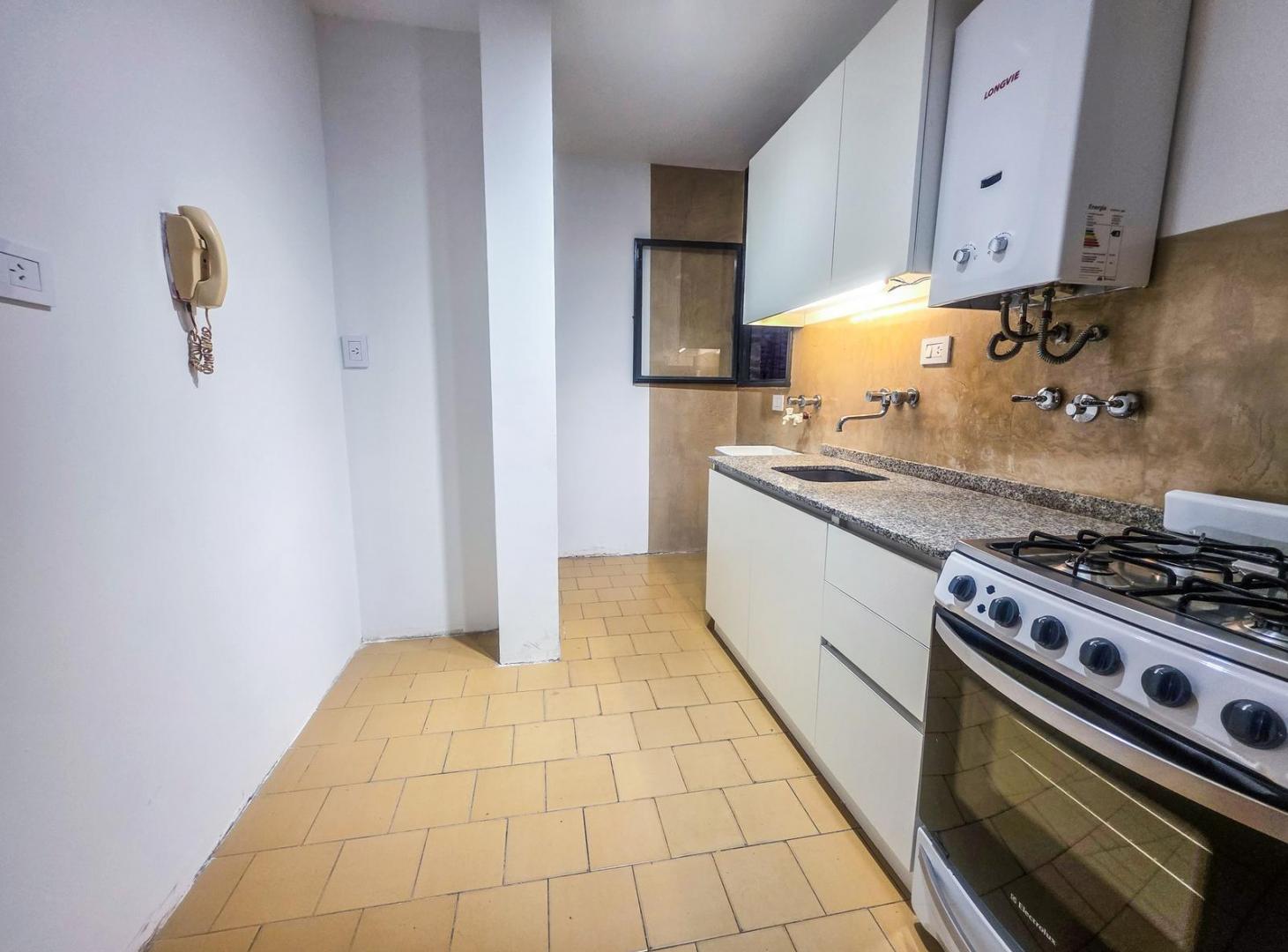 Foto de VENTA - Departamento de 3 dormitorios, Centro - Rosario, imagen 2