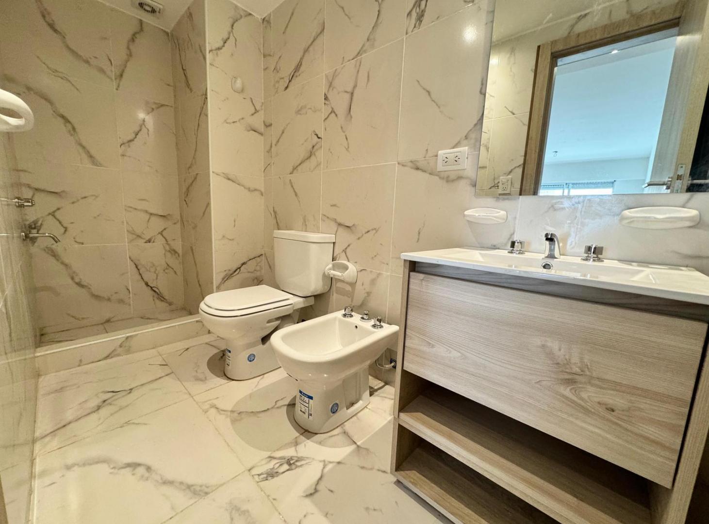 Foto de VENTA - Departamento de 1 dormitorio Al frente a Estrenar - Barrio, imagen 2