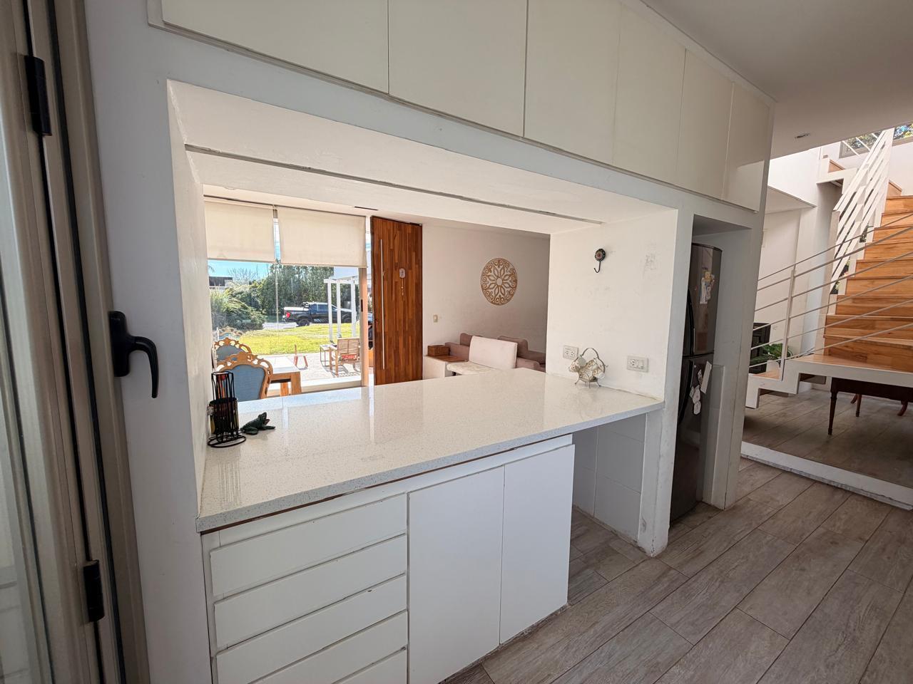 Foto de VENTA/ PERMUTA - Casa 3 Dormitorios con Quincho independiente y, imagen 2