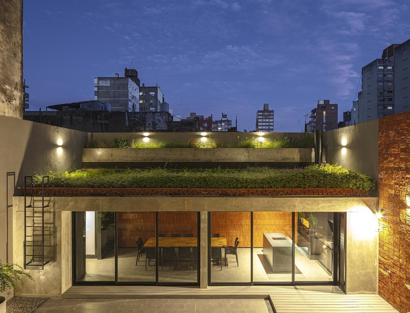 Foto de VENTA – Departamento de 2 dormitorios con 2 balcones - Centro, Rosario., imagen 4