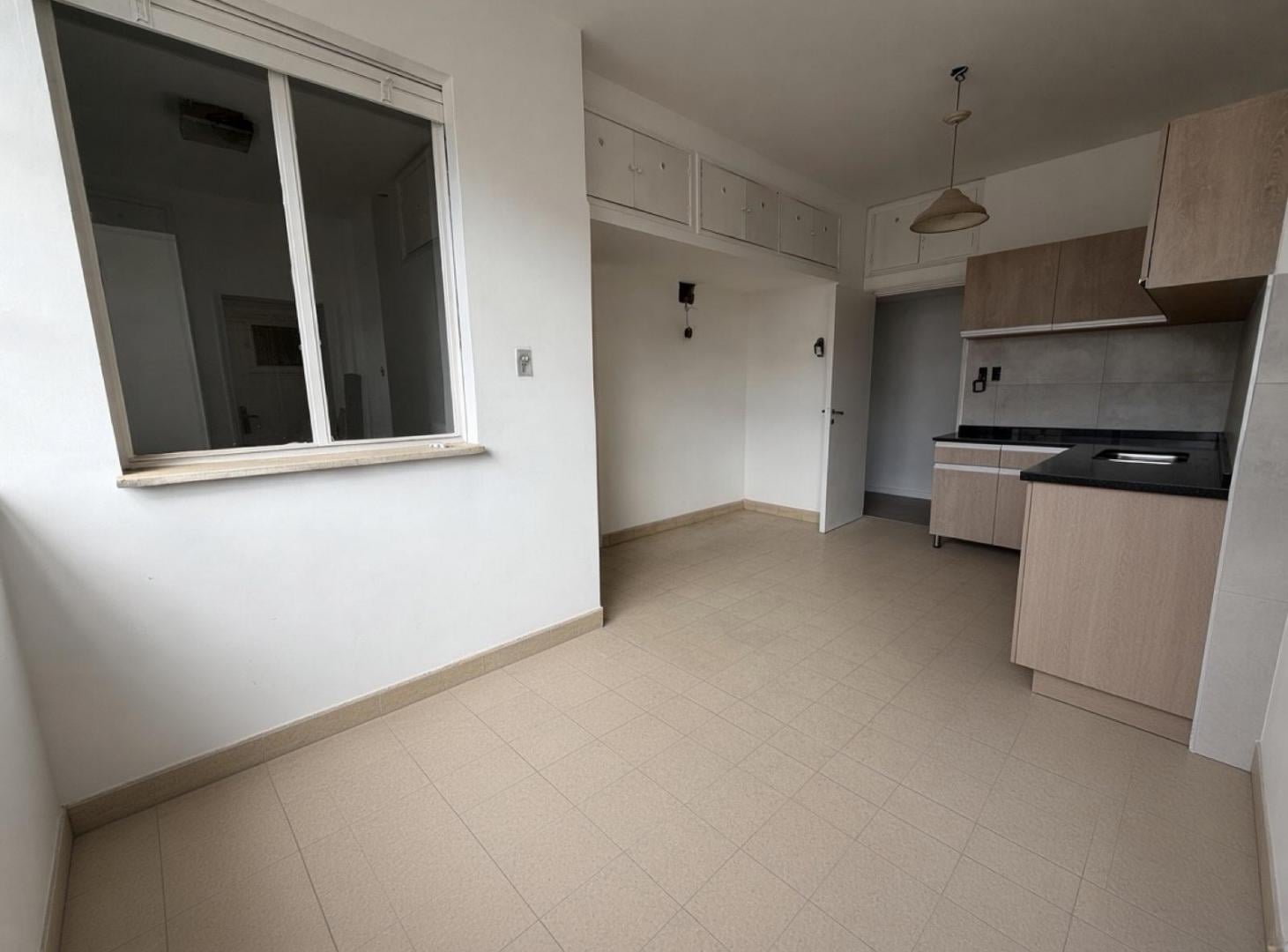 Foto de VENTA - Departamento 3 dormitorios, semipiso con doble ingreso y, imagen 4