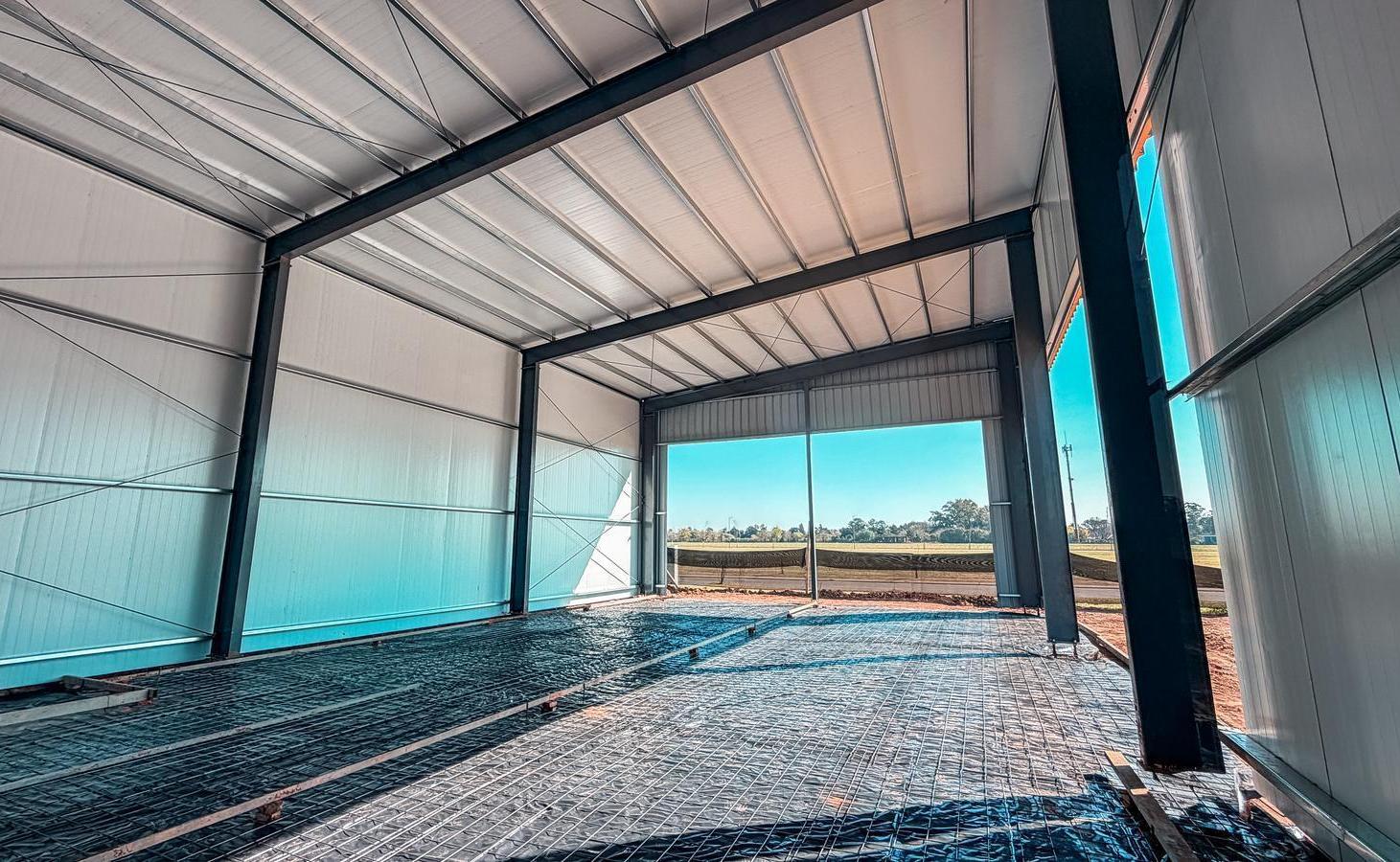 Foto de ALQUILER - Local Comercial a estrenar de 300 m2 - Calmo Funes, imagen 1