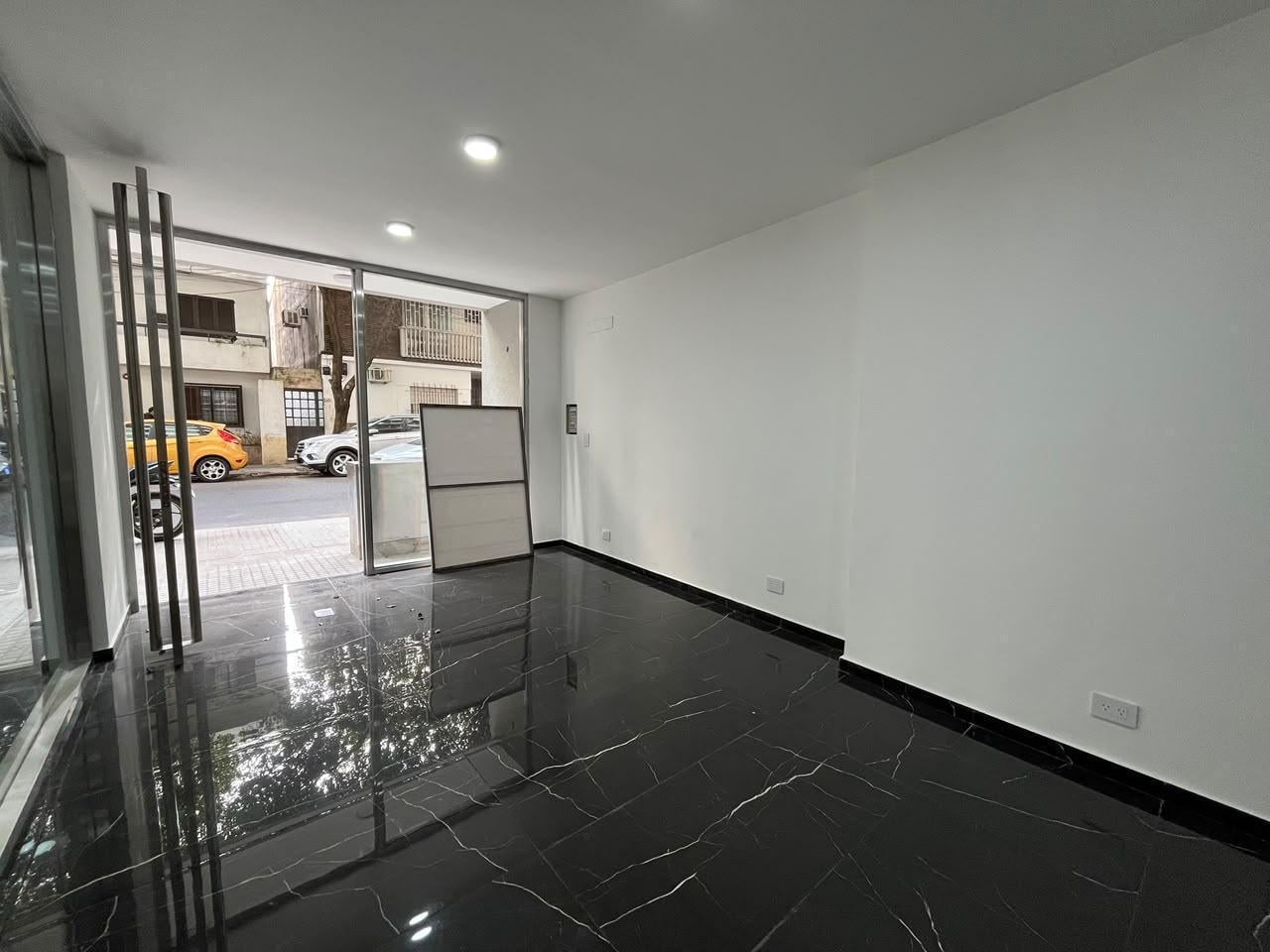 Foto de VENTA - Local comercial a estrenar con baño privado - Martin, Rosario., imagen 1