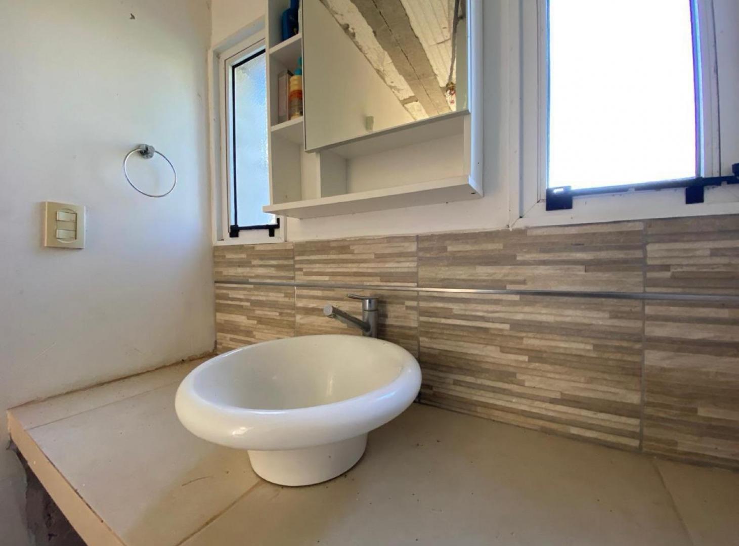 Foto de VENTA/PERMUTA - Casa 1 dormitorio con Pileta, Jardin y Parrilla, imagen 4