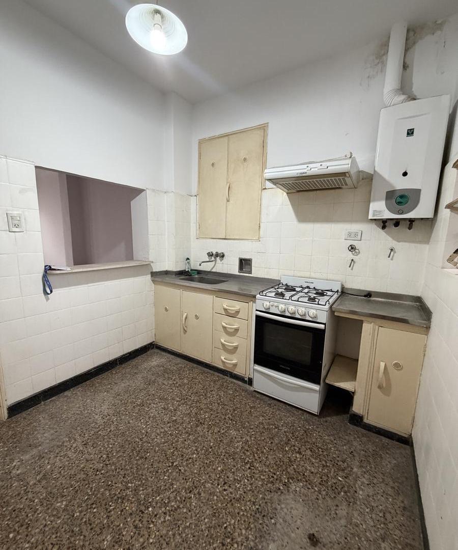 Foto de VENTA - Casa 1 dormitorio con Patio de Invierno y Cochera - República, imagen 5