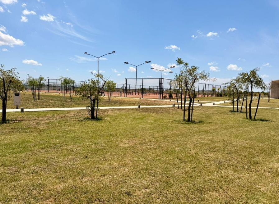 Foto de VENTA - Terreno en Vida Lagoon 1212m2 - Vida Lagoon, Funes., imagen 4
