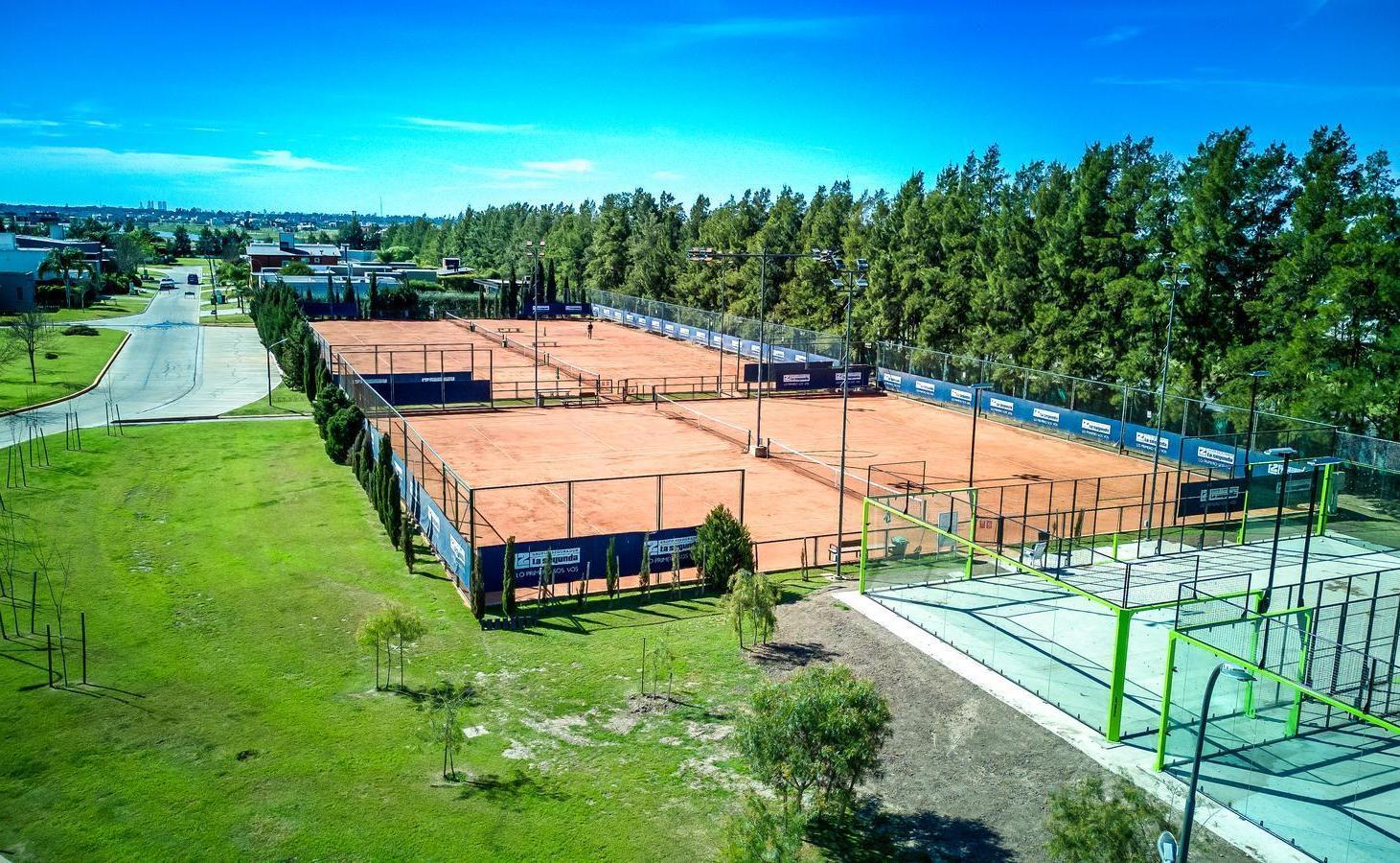 Foto de VENTA - Terreno 800m2 - San Sebastian, Funes, imagen 2