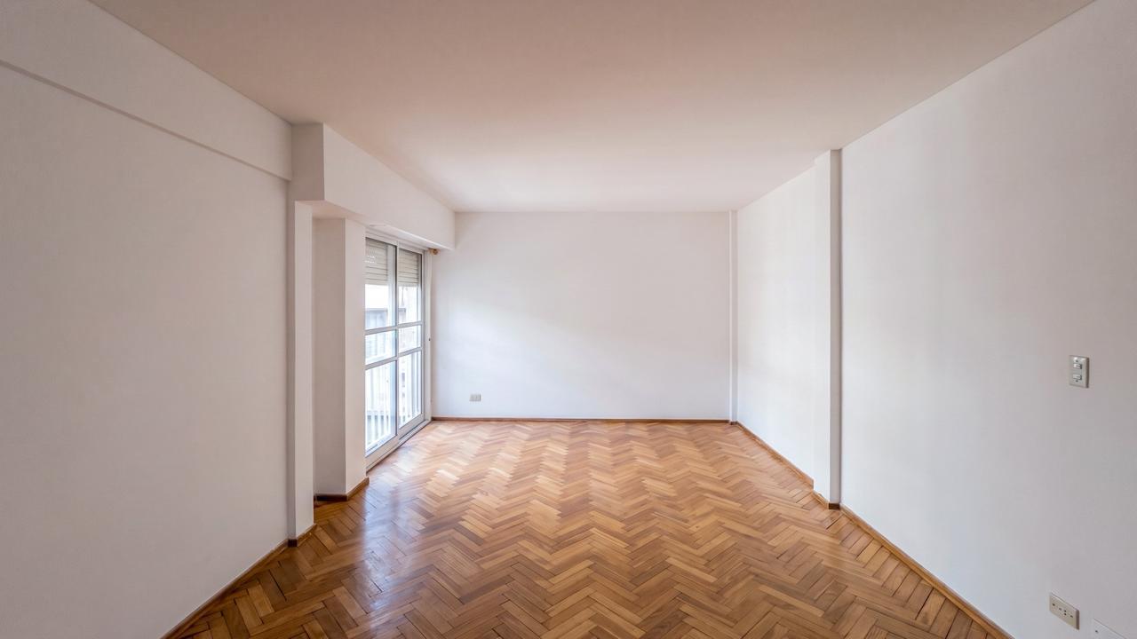Foto de VENTA/ PERMUTA- Departamento 2 dormitorios reciclado. APTO CRÉDITO, imagen 3