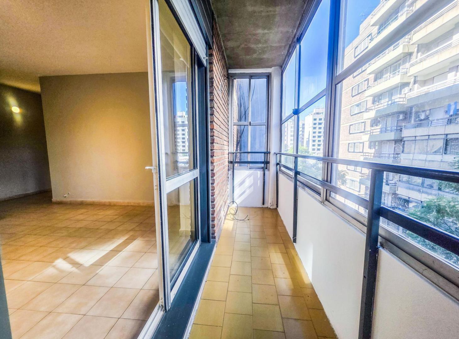 Foto de VENTA - Departamento de 3 dormitorios, Centro - Rosario, imagen 5