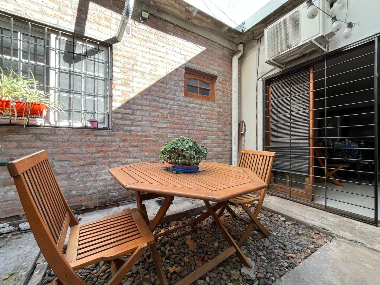 Foto de VENTA/PERMUTA - Casa de 2 dormitorios con cochera. La Florida , Rosario., imagen 5