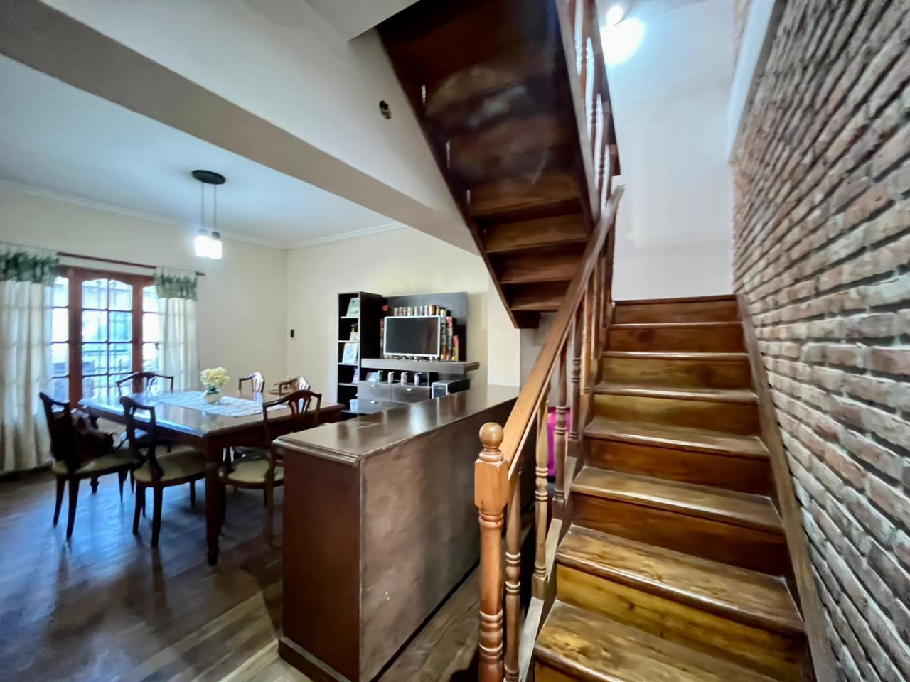 Foto de VENTA/PERMUTA - Casa de 2 dormitorios con cochera. La Florida , Rosario., imagen 3