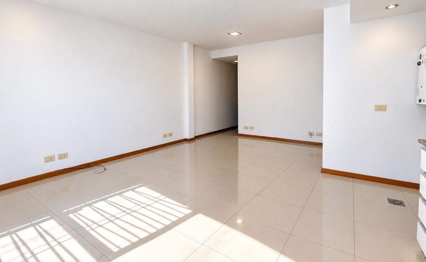 Foto de VENTA - Departamento 2 Dormitorios - Zona Río, Rosario, imagen 1