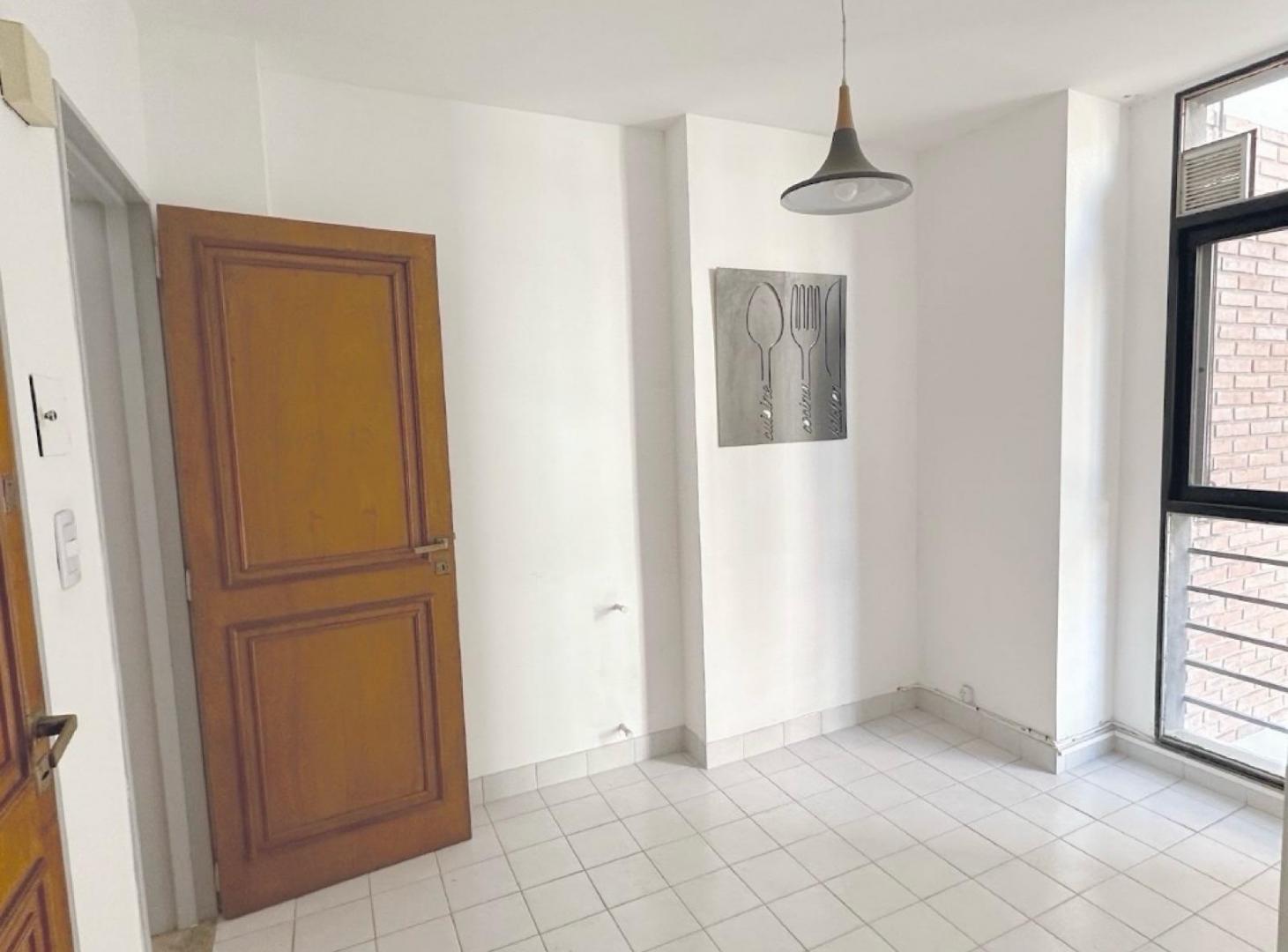 Foto de VENTA - Departamento 3 Dormitorios, 2 Baños Con Cochera, APTO CREDITO, imagen 4