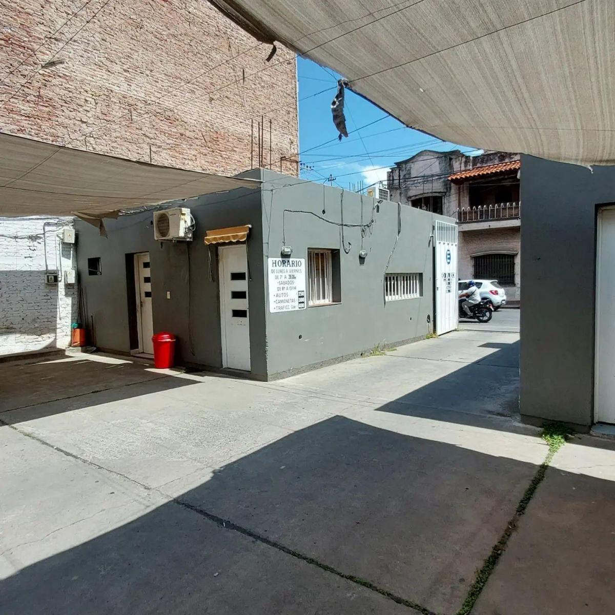 Se vende Playa de estacionamiento, microcentro. Salta