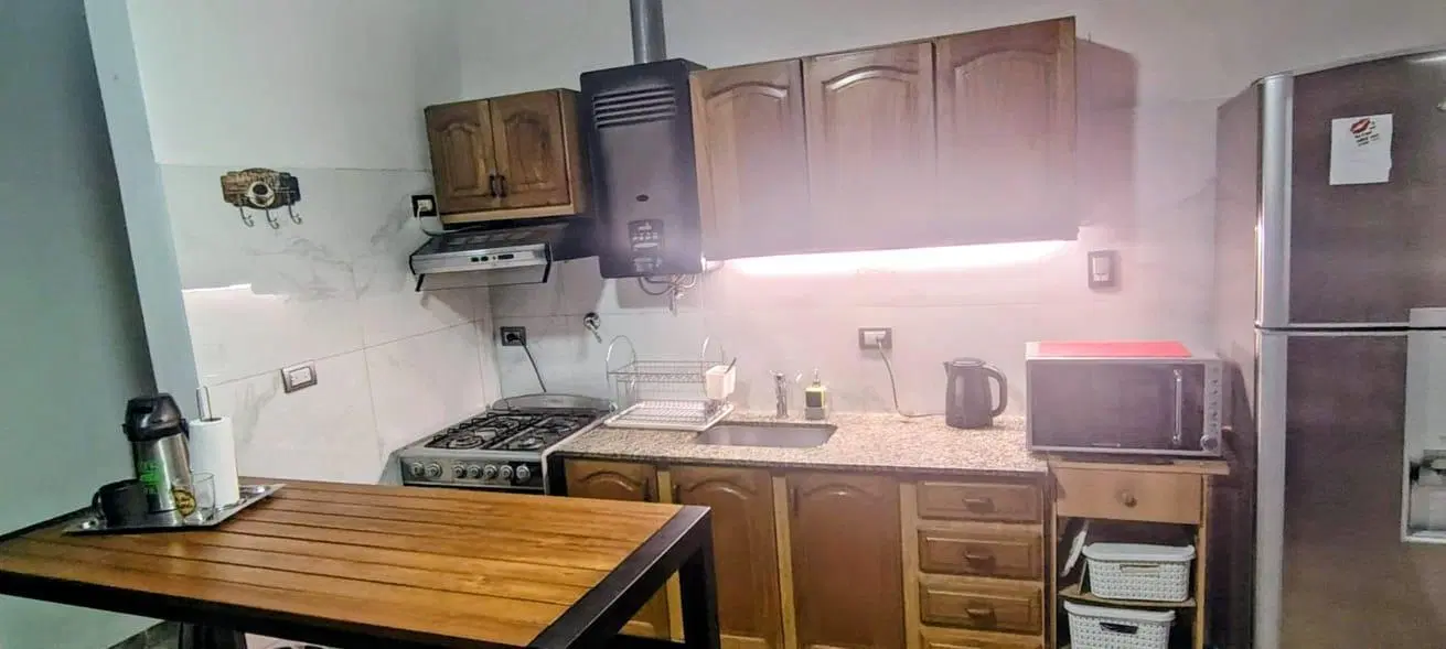 A LA VENTA CASA EN VILLA SERRANA A MTS DE AV BODEREAU 4