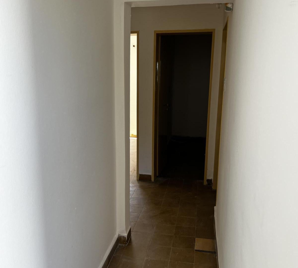 Foto de VENTA CASA 4 DORMITORIOS Bº CORRAL DE PALOS, imagen 5