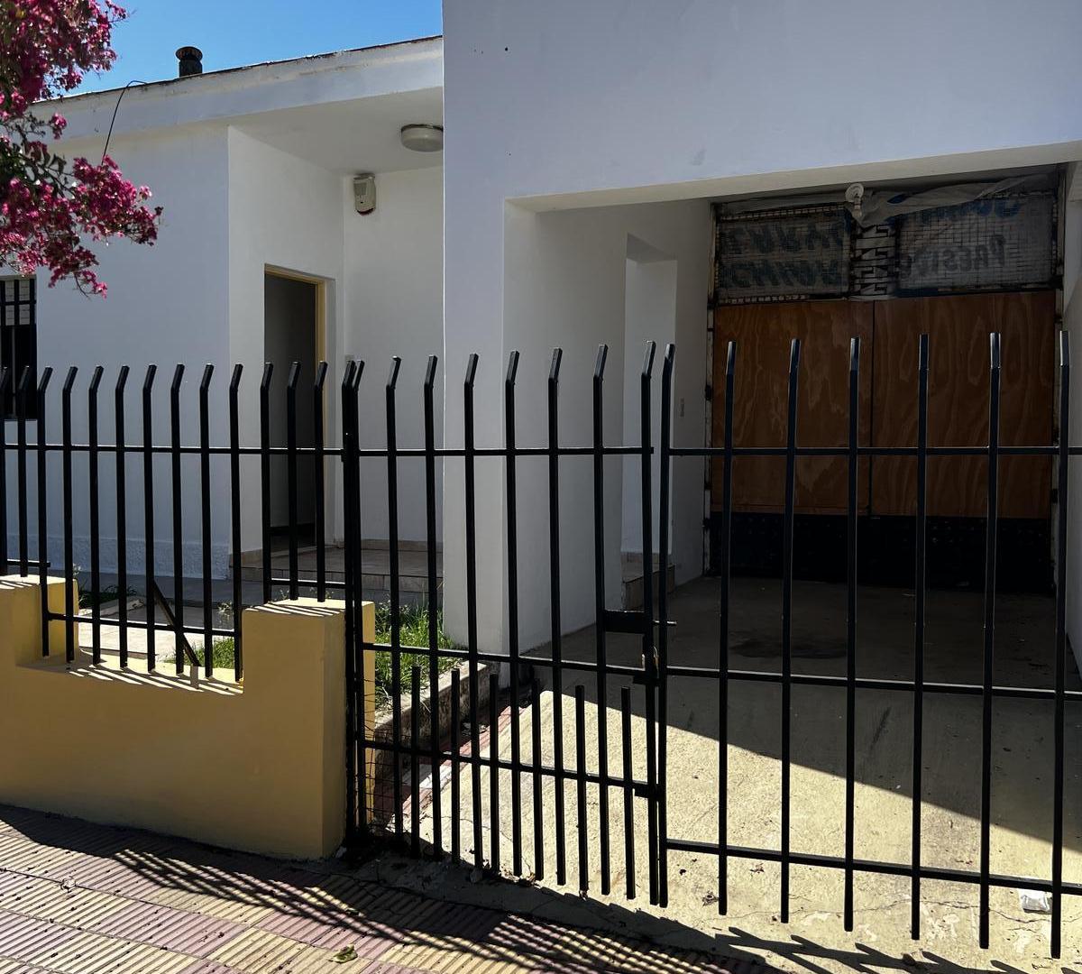 Foto de VENTA CASA 4 DORMITORIOS Bº CORRAL DE PALOS, imagen 4