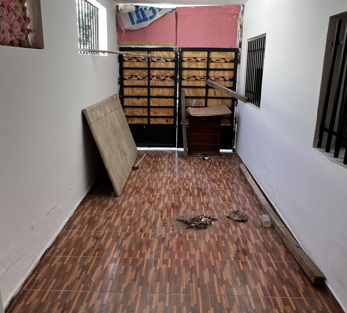Foto de VENTA CASA 4 DORMITORIOS Bº CORRAL DE PALOS, imagen 3