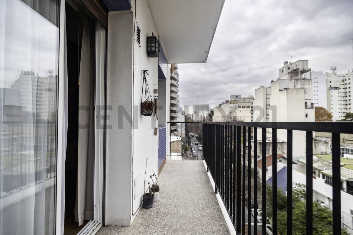 Venta - Depto. 3 Ambientes en Almagro con Balcón 1