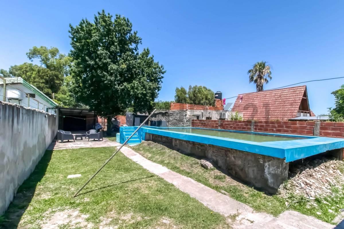 CASA EN ALTO DE LOS TALAS CON PILETA