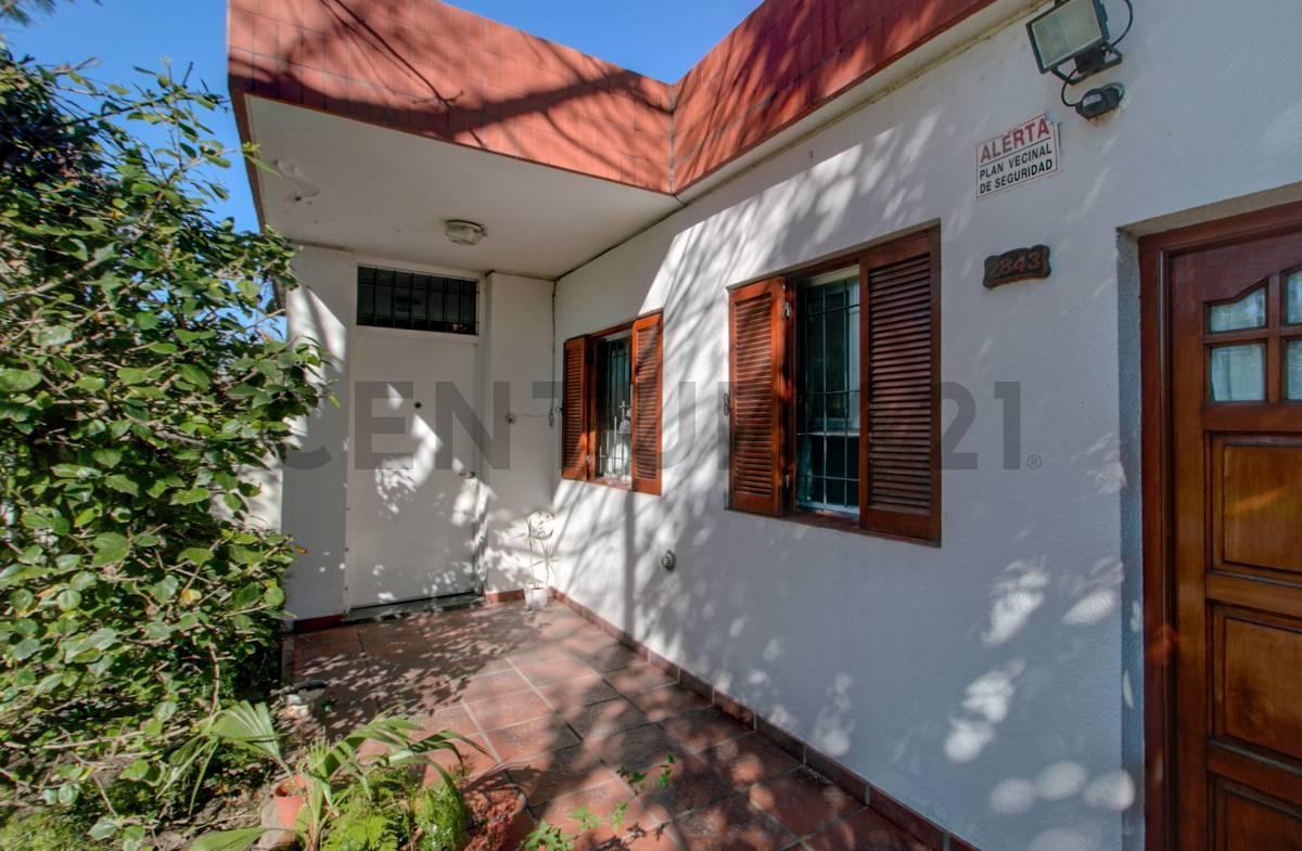 Foto de Casa en venta 3 ambientes en Manuel B. Gonnet La Plata, imagen 3