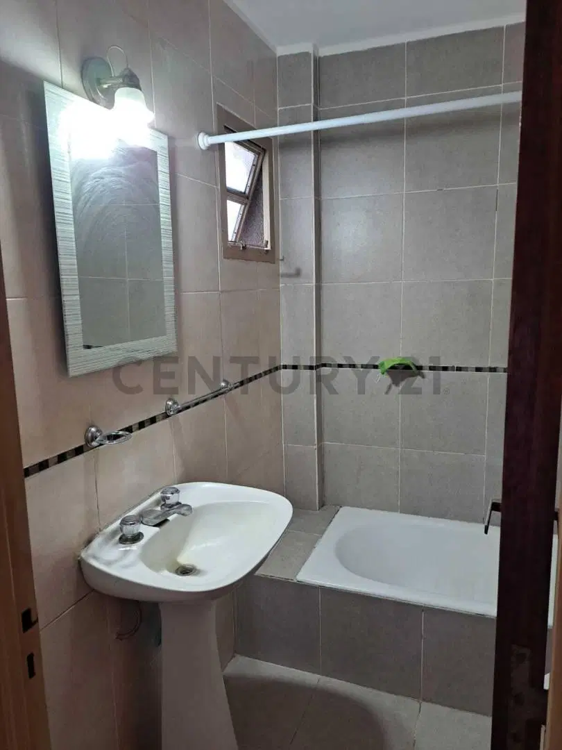 Alquiler de Departamento 56 entre 14 y 15 un dormitorio 5