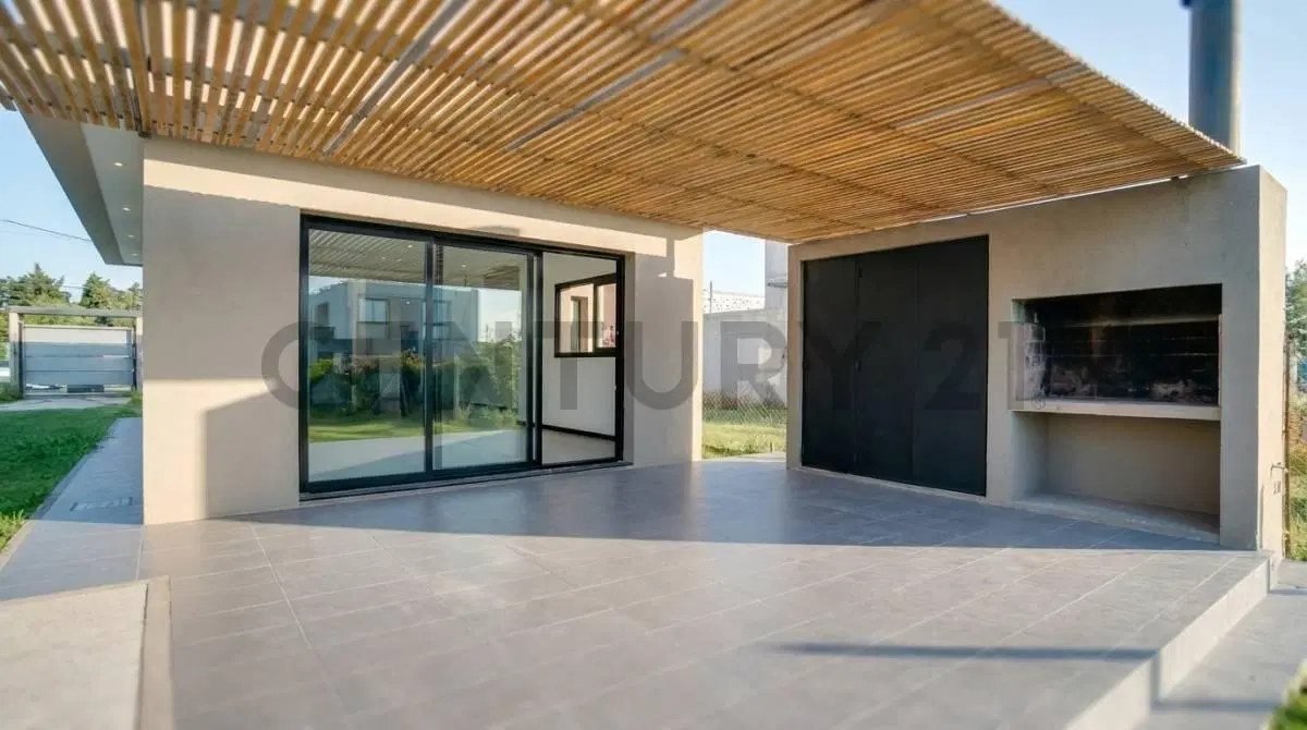Casa en alquiler en Gorina 489 e 133 y 134. 4 domitorios 4