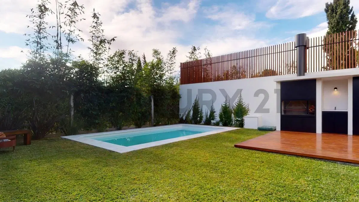Casa Apto banco en venta, La Plata. 2