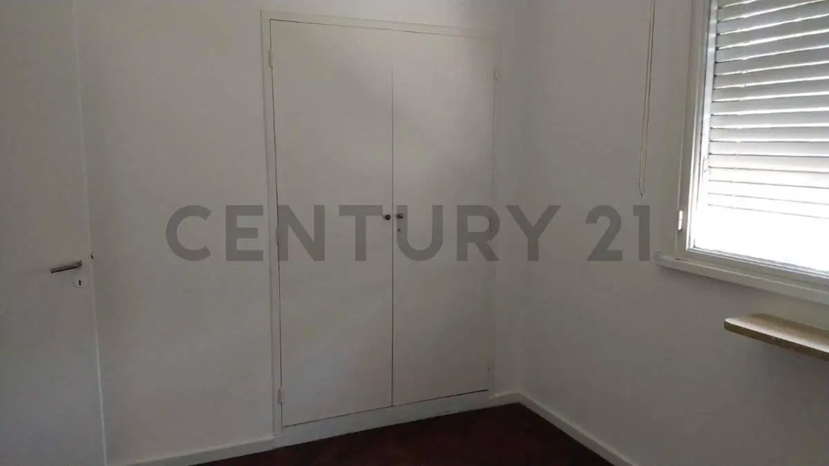 Departamento de 2 dormitorios en venta en el centro de La Plata 4