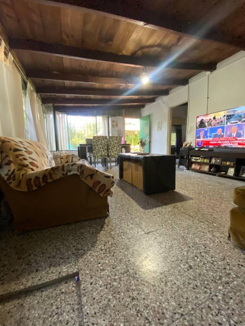 Foto de Venta de Lote con casa 2 dormitorios City Bell La Plata, imagen 5