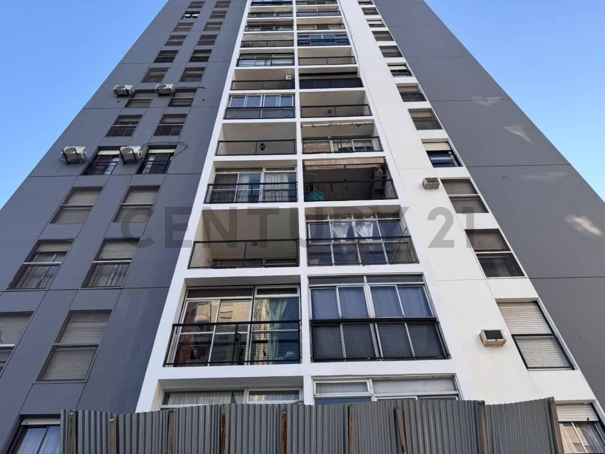Foto de Departamento de 3 dormitorios en venta | Frente al Parque Saavedra, imagen 3