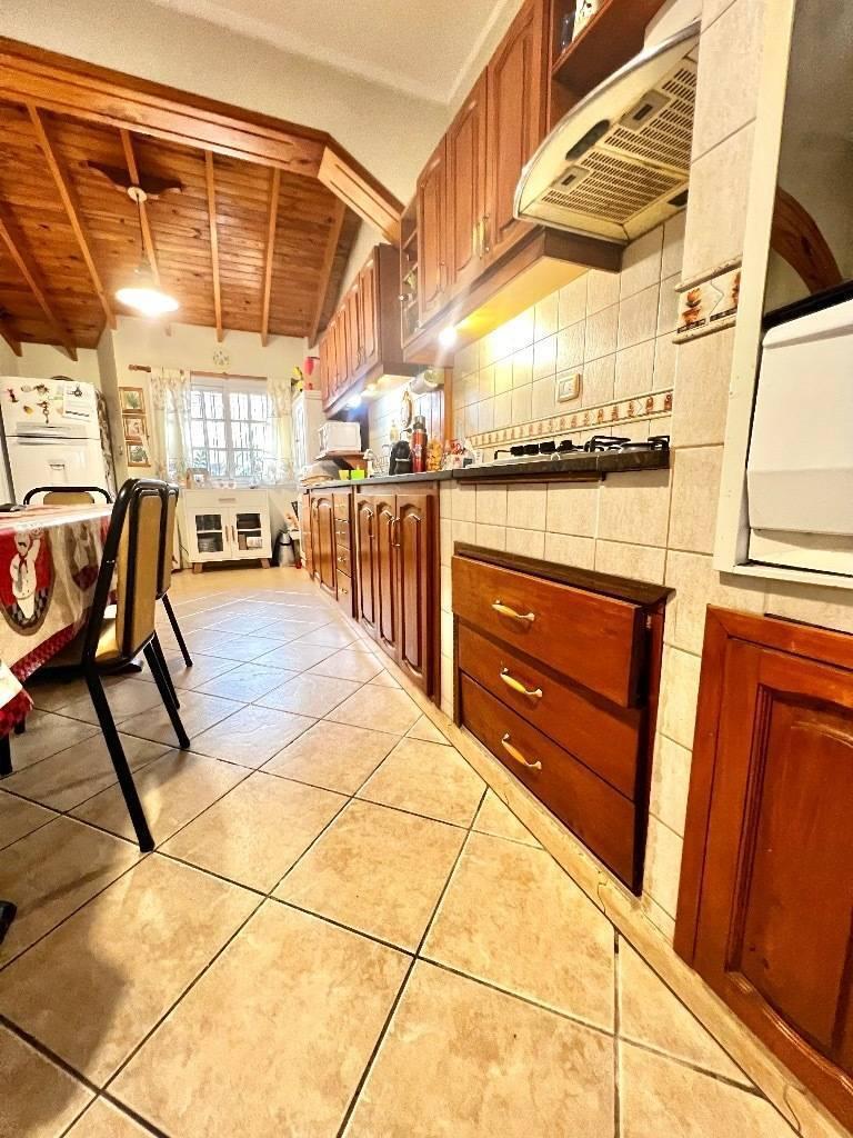 Foto de CASA EN VENTA 3 DORMITORIOS, LA PLATA TOLOSA, imagen 4