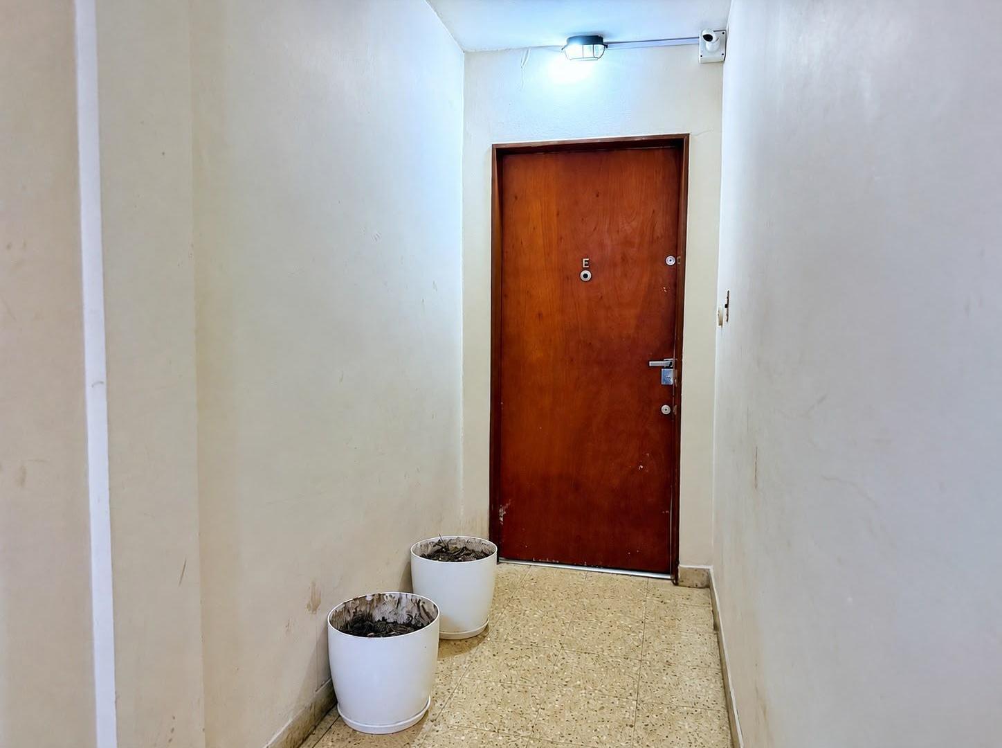 Foto de Departamento en venta de 3 dormitorios. La Plata., imagen 2