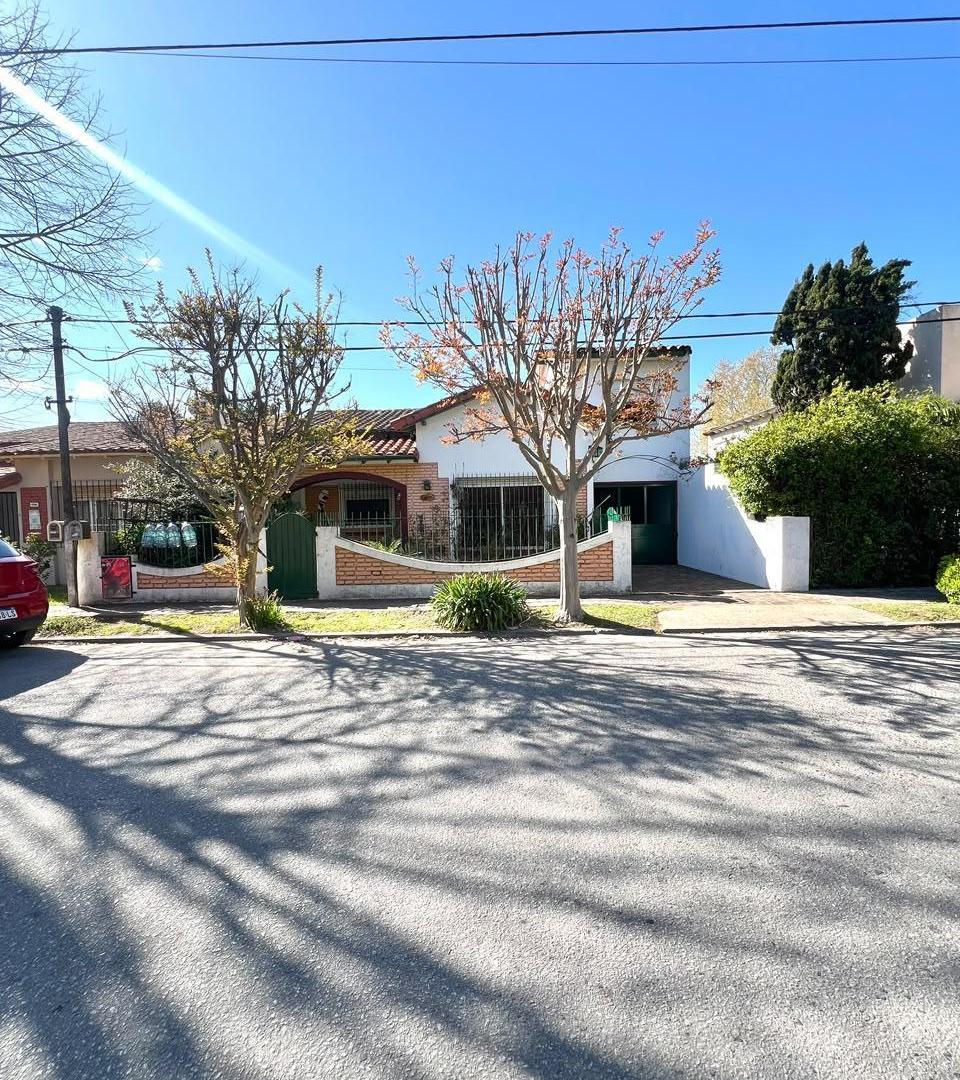 Foto de Casa en venta en Manuel B. Gonnet, imagen 1